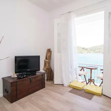 Cavos Seaside House