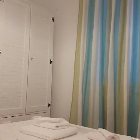 Cavos Seaside House Semesterbostad