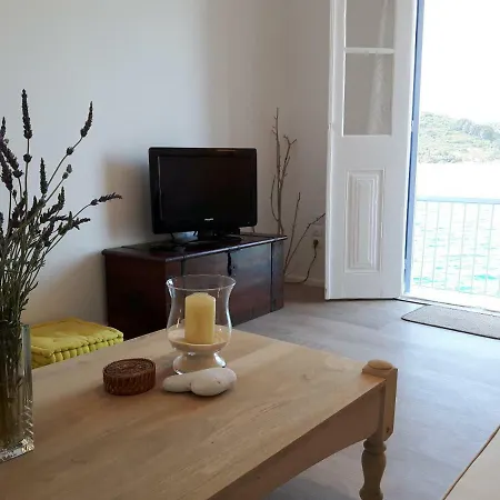 Cavos Seaside House Semesterbostad